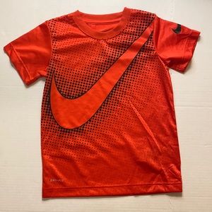 Nike T-Shirt